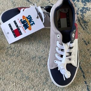 Tommy Jeans Space Jam sneaker collab size 4 NWT